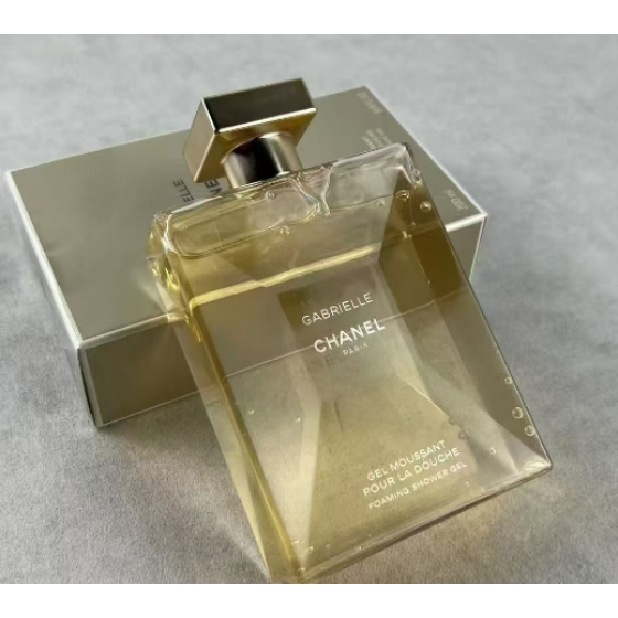 GABRIELLE CHANEL Foaming Shower GeL